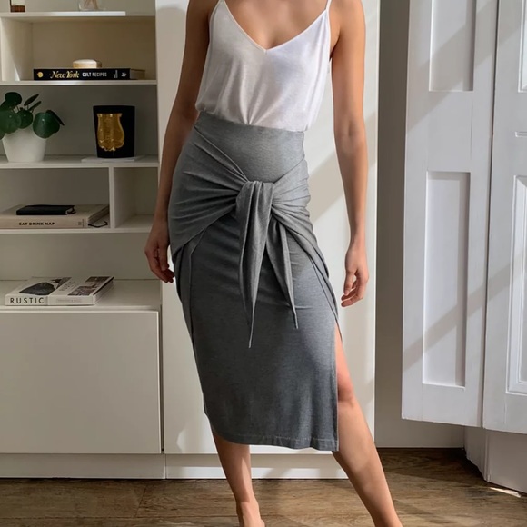 Black babaton sarong wrap skirt - Picture 1 of 5